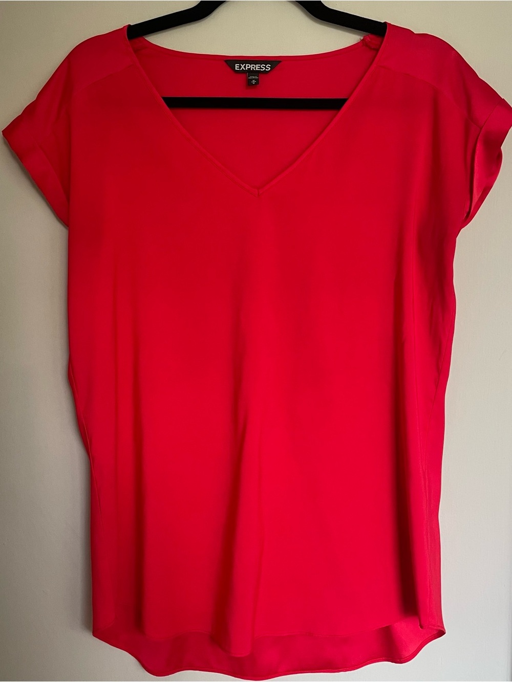 Express Women’s V-Neck Short Sleeve Blouse - Red